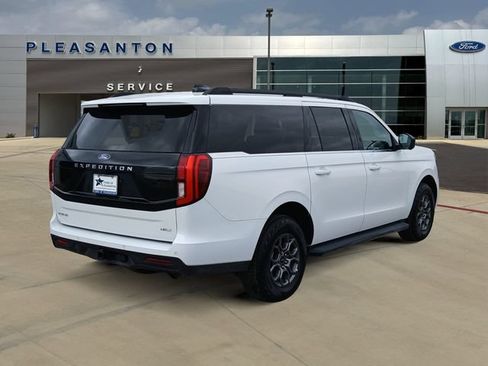 Certified 2025 Ford Expedition Max Active RWD image 5