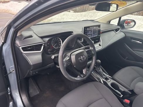 Used 2021 Toyota Corolla LE w/ Carpet Mat Package (TMS) image 38