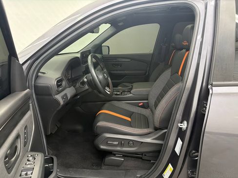 Used 2026 Honda Passport TrailSport image 9