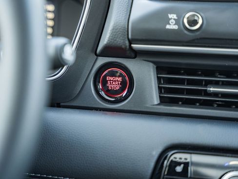 New 2026 Honda Pilot Touring image 25