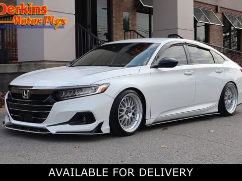 Used 2022 Honda Accord Sport image 1