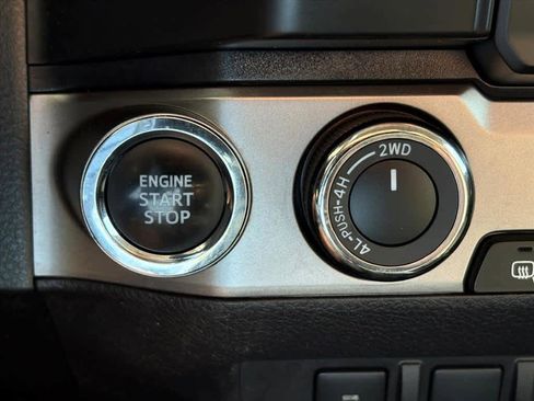 Used 2023 Toyota Tacoma SR5 w/ Technology Package image 17