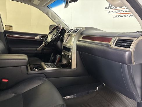 Used 2017 Lexus GX 460 Premium AWD/4WD image 33