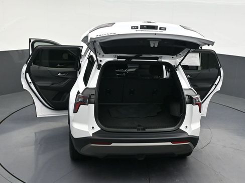 Used 2026 Chevrolet Equinox LT w/ Midnight Edition image 37