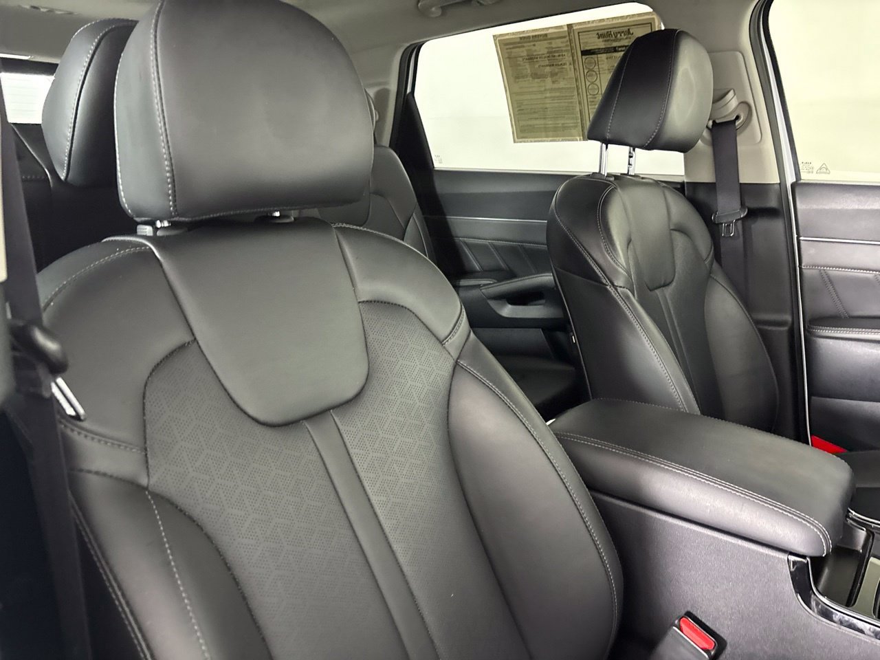 Used 2023 Kia Sorento SX FWD image 33