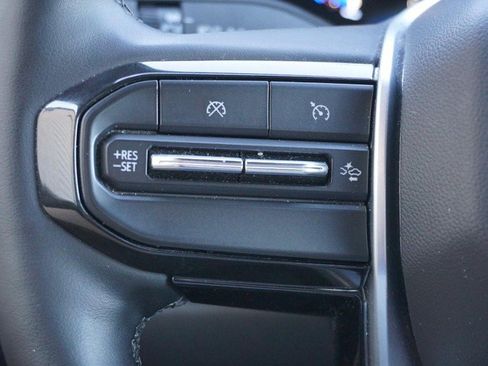 Used 2024 Chevrolet Colorado LT w/ LT Convenience Package III AWD/4WD image 35
