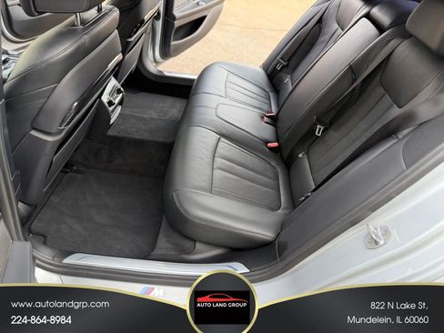 Used 2020 BMW 750i xDrive w/ Executive Package image 13