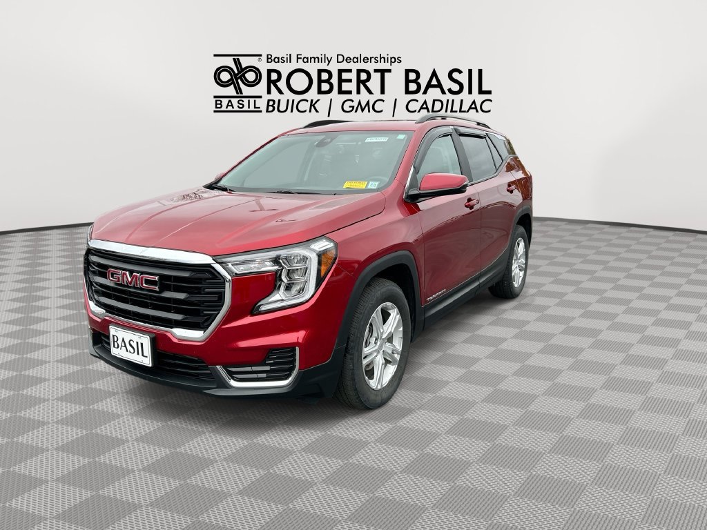 Used 2024 GMC Terrain SLE w/ Driver Convenience Package AWD/4WD image 4