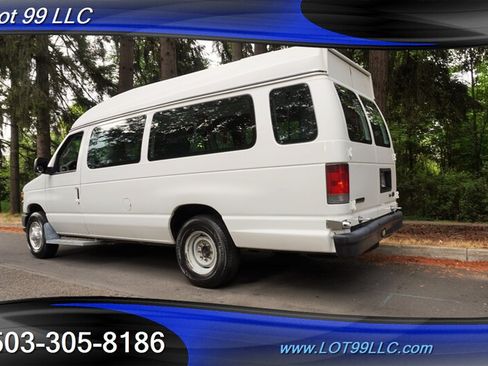 Used 2009 Ford E-250 and Econoline 250 Extended RWD image 11