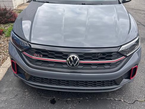 Used 2022 Volkswagen Jetta GLI Autobahn FWD image 5