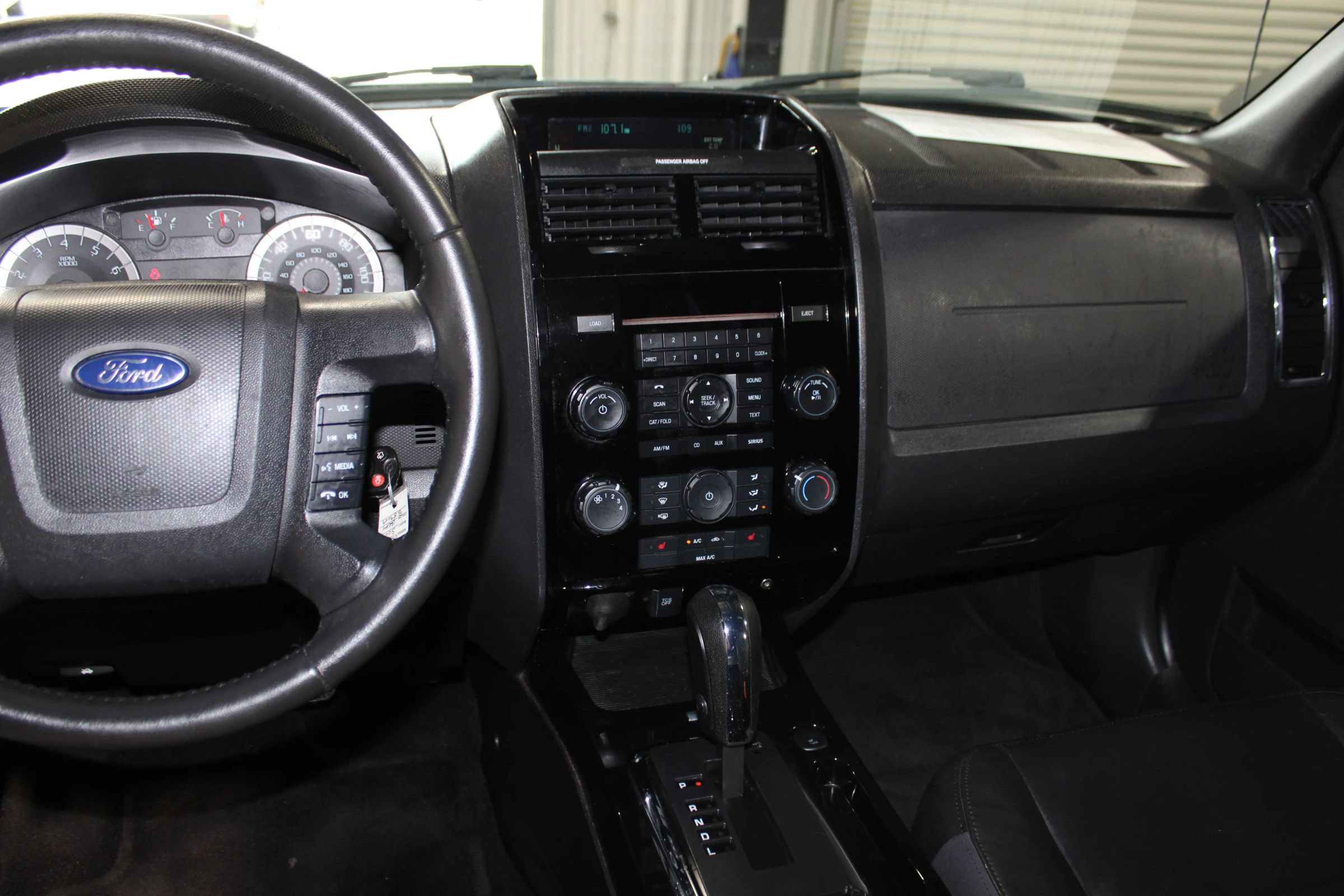 Used 2011 Ford Escape Limited FWD image 15