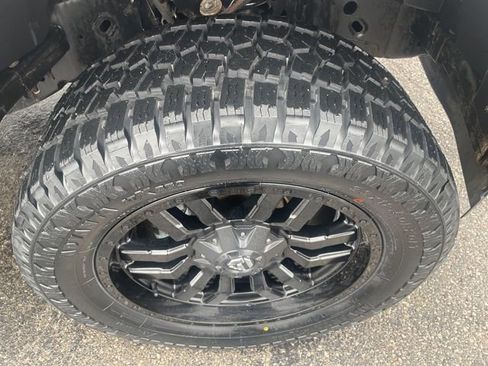 Used 2020 Ford F150 King Ranch w/ Equipment Group 601A Luxury AWD/4WD image 18