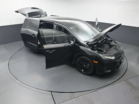 Used 2025 Honda Odyssey Sport-L image 58