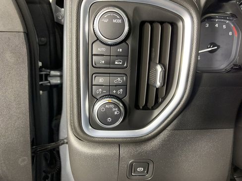 Used 2022 GMC Sierra 1500 Elevation image 10