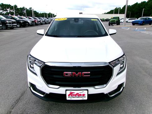 Used 2024 GMC Terrain SLE FWD image 6