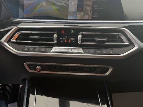 Used 2019 BMW X7 xDrive50i w/ M Sport Package image 20