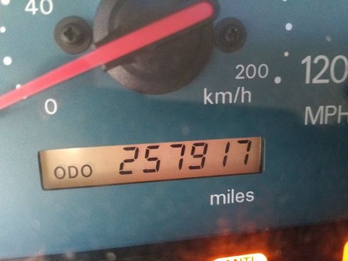 Used 2003 Mitsubishi Galant ES FWD image 8