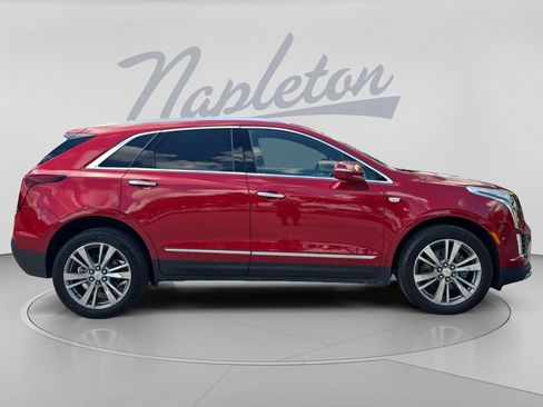 Used 2020 Cadillac XT5 Premium Luxury FWD image 9