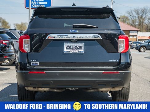 Certified 2022 Ford Explorer XLT AWD/4WD image 6