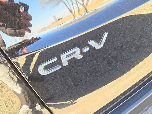Used 2025 Honda CR-V LX image 11