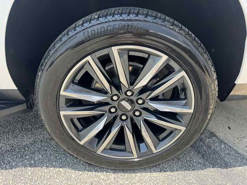 Used 2021 Cadillac Escalade ESV Sport RWD image 33