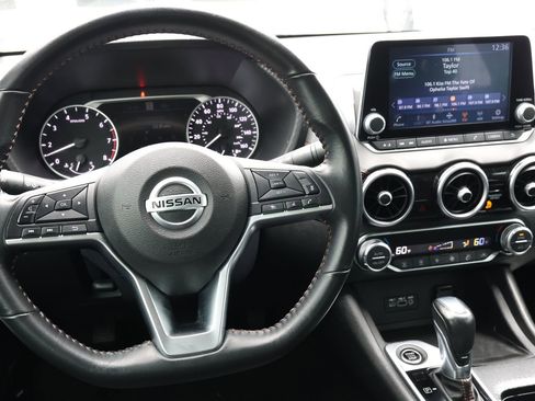 Used 2023 Nissan Sentra SR w/ Electronics Package image 15