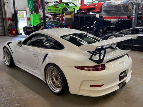 Used 2016 Porsche 911 GT3 RS RWD image 11