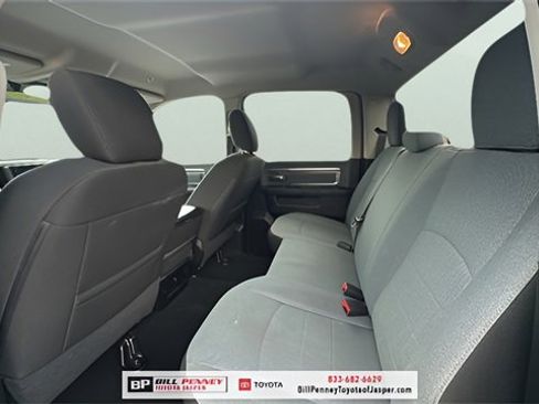 Used 2021 RAM 1500 Classic SLT image 12