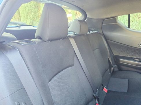 Used 2019 Toyota C-HR LE image 26