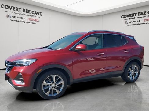 Used 2021 Buick Encore GX Essence w/ Advanced Technology Package image 4