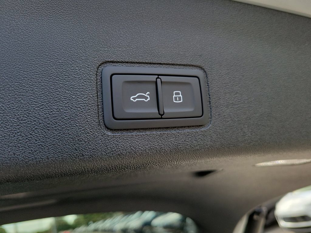 New 2026 Audi Q3 quattro 2.0T AWD/4WD image 30