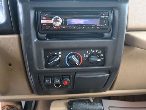 Used 2000 Jeep Wrangler Sport image 17