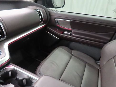 Used 2025 Ford Expedition Max Platinum w/ Platinum Ultimate Package image 36