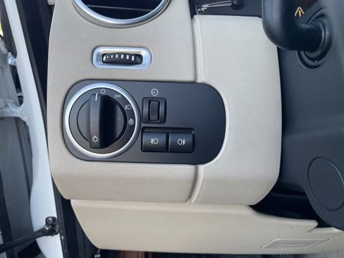 Used 2016 Land Rover LR4 HSE AWD/4WD image 35