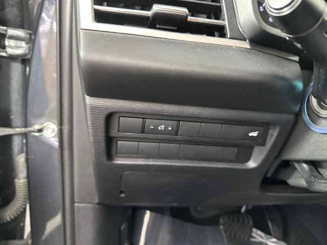 Used 2025 Mitsubishi Outlander SE AWD/4WD image 18