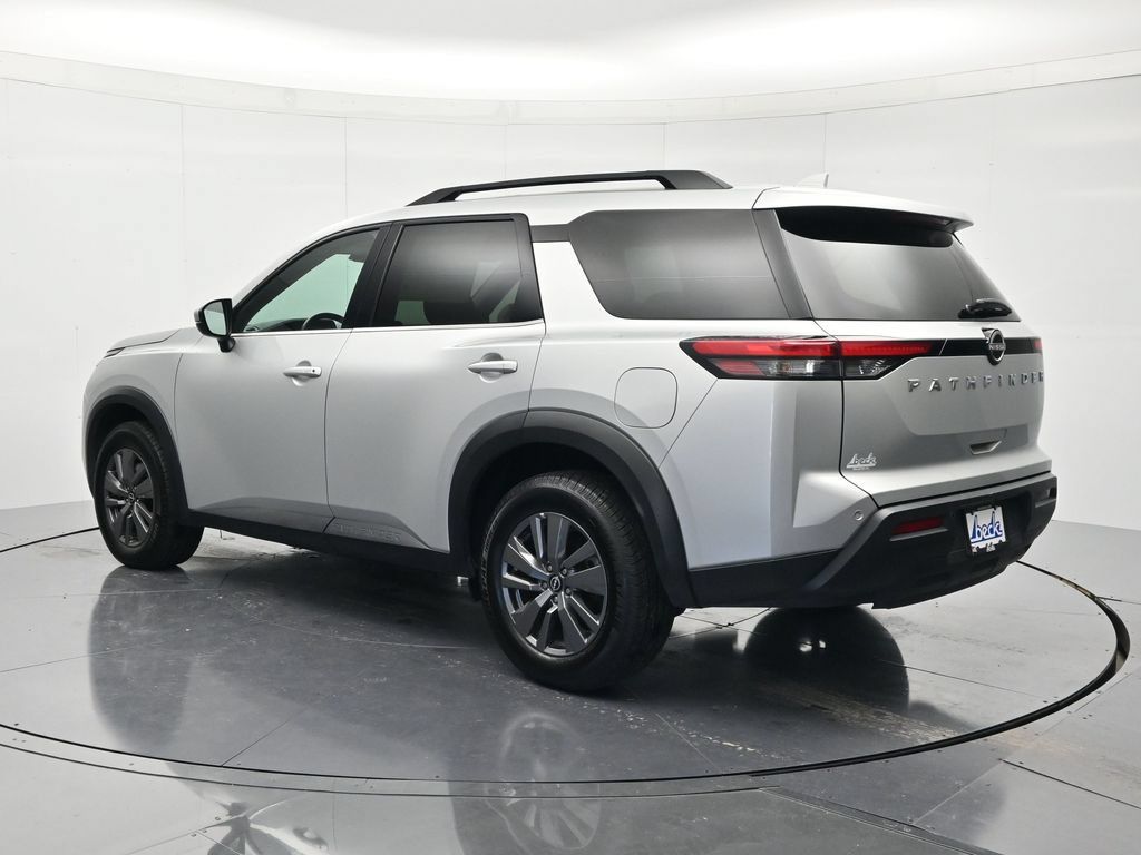 Used 2025 Nissan Pathfinder SV FWD image 7