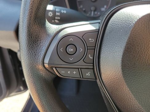 Used 2025 Toyota Corolla LE FWD image 19