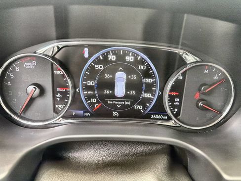 Used 2023 GMC Acadia SLT w/ Technology Package AWD/4WD image 10