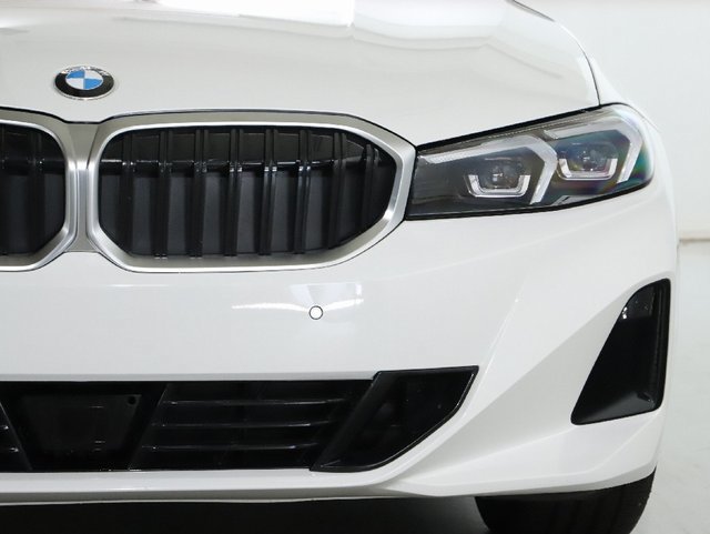 Used 2026 BMW 330i xDrive Sedan w/ Convenience Package AWD/4WD image 8