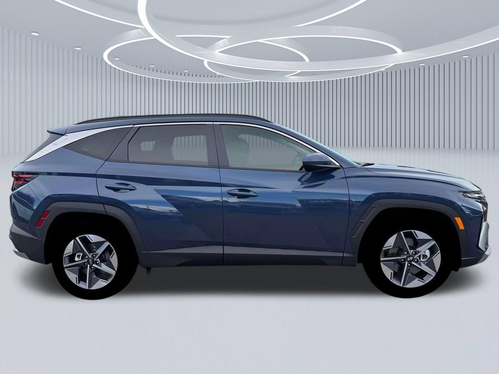 New 2026 Hyundai Tucson SEL Plus w/ Tow & Go Package FWD image 9