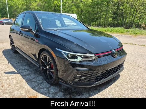 Used 2024 Volkswagen GTI SE FWD image 5