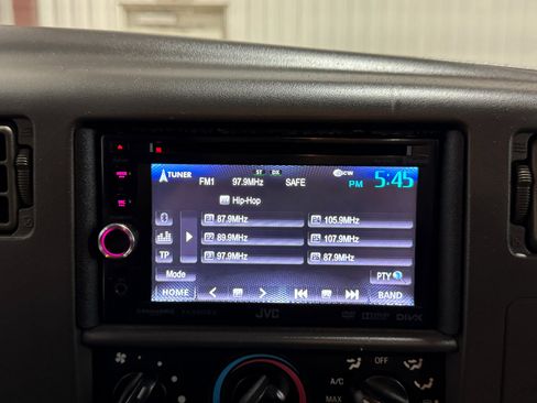 Used 2002 Ford F250 XLT image 28