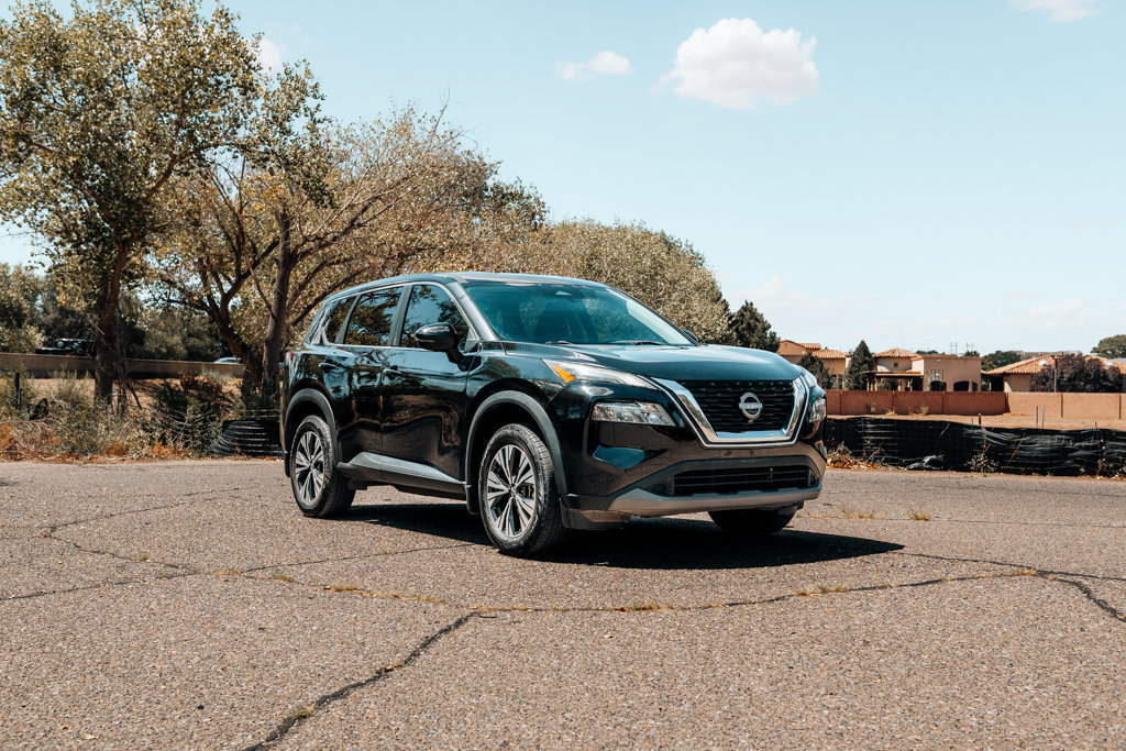 Used 2022 Nissan Rogue SV AWD/4WD image 1