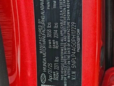 Used 2023 Hyundai Elantra Limited FWD image 22