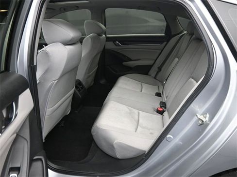 Used 2019 Honda Accord EX image 35