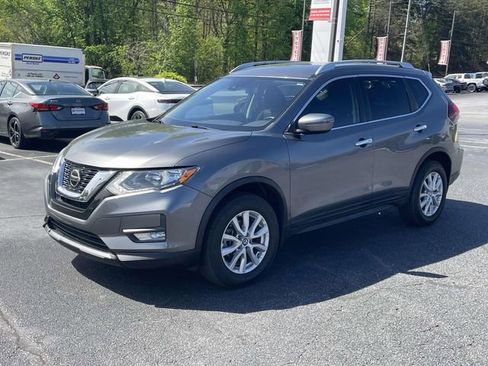 Used 2019 Nissan Rogue SV AWD/4WD image 3