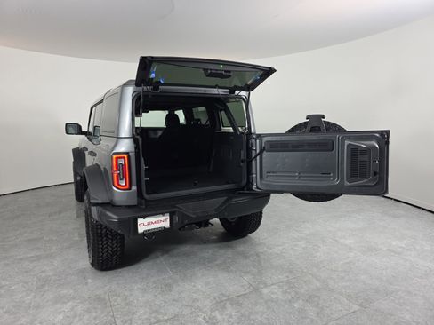 New 2025 Ford Bronco Badlands image 9