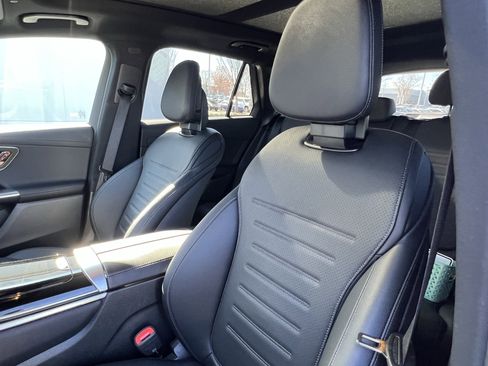 Certified 2025 Mercedes-Benz GLC 300 4MATIC image 16