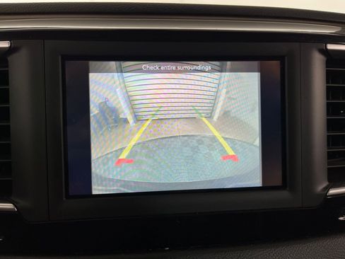 Used 2019 Chrysler Pacifica Touring Plus image 21