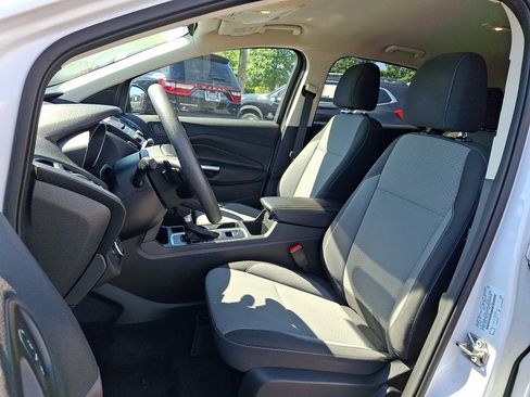 Used 2017 Ford Escape SE FWD image 15